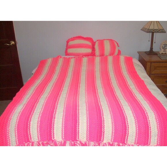 Vintage Handmade Crochet Blanket Afghan With Matching Pillows71"X 42" Pink